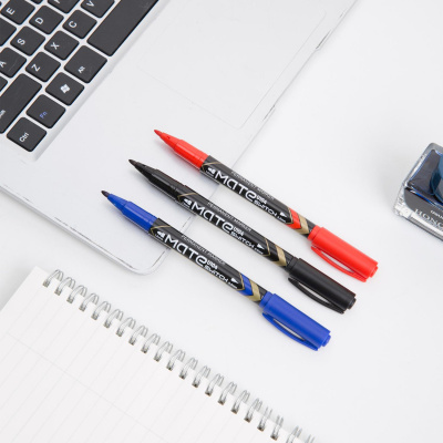 Маркер перманентный двухсторонний черный Deli Mate (толщина линии 0.5/1 мм) - фото 2